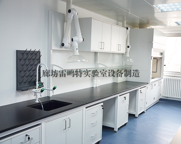 香蕉啪啪视频与普通实验台的区别在哪？